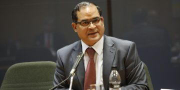 Gobierno usa sanciones para «tratar de engañar» a venezolanos, según opositor