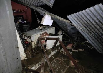Colapso de la vialidad en Guaraque deja incomunicadas varias comunidades