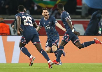 Con gol de Messi, «a lo Messi», el PSG derrotó 2-0 al Manchester City