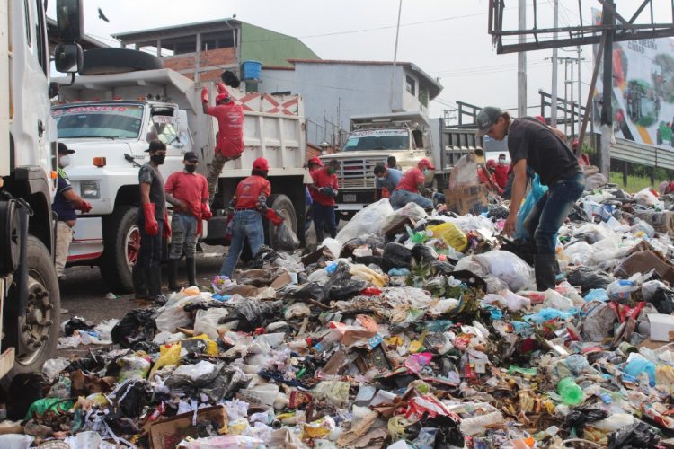 Bernal: inició Ruta Sanitaria Colectando los residuos en 8 municipios del Táchira