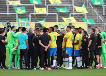 Partido Brasil-Argentina fue suspendido por infracción al protocolo sanitario