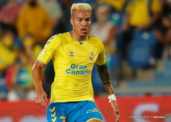 Adalberto Peñaranda vio acción en empate de Las Palmas