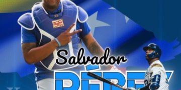 Salvador Pérez despachó su jonrón 44 y es el catcher latino con más vuelacercas en una campaña