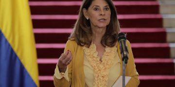 Colombia pide que el diálogo venezolano conduzca a una elección presidencial libre