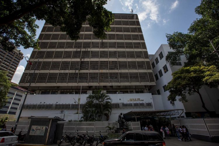 Fotografía de archivo del edificio del hospital infantil "Dr. José Manuel de Los Ríos", en Caracas (Venezuela). EFE/Miguel Gutiérrez