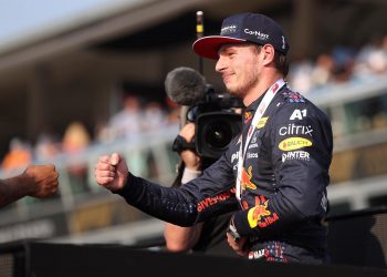 Verstappen arrebata la pole a Hamilton