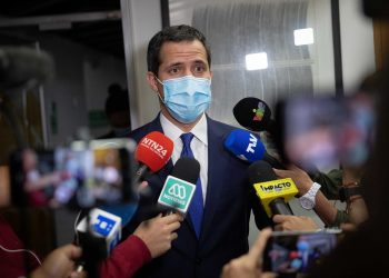 Oposición rechaza el regreso a las aulas por falta de condiciones