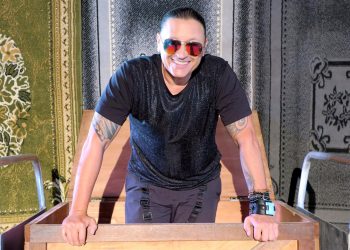 Elvis Crespo lanza una nueva versión en bachata y dance de «La Foto Se Me Borró»