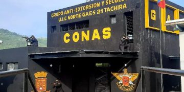 En Colón resulta abatido hombre en enfrentamiento con el CONAS