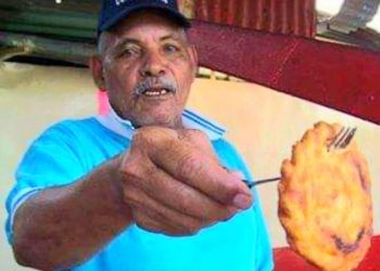 Valera y sus empanadas rueda de camión | Por: Alfredo Matheus