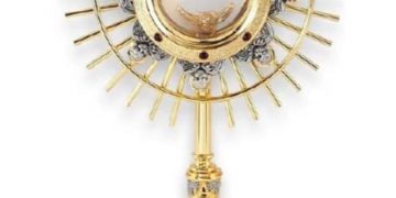 Consagración al Santísimo Sacramento del Altar | Por: Pbro. Juan Castellanos