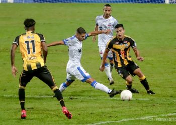 El Aurinegro visita a Hermanos Colmenárez