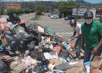 Sobreviven gracias a la basura