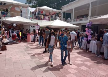 Un éxito total Bazar de Trujifanía