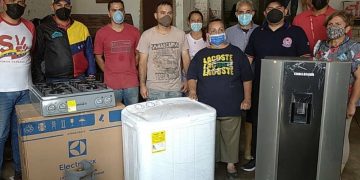 Tovar cuenta con electricidad y los damnificados con electrodomésticos