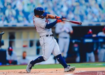 José Altuve igualó su tope de cuadrangulares en una temporada con su bambinazo 31