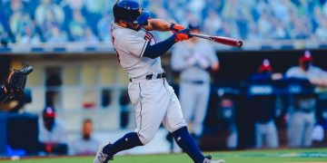 José Altuve igualó su tope de cuadrangulares en una temporada con su bambinazo 31