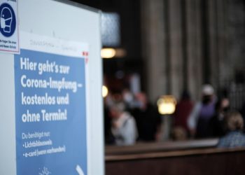 Vacunas en el super o la iglesia: reacción austríaca a la baja inmunización