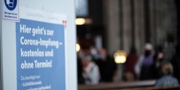 Vacunas en el super o la iglesia: reacción austríaca a la baja inmunización