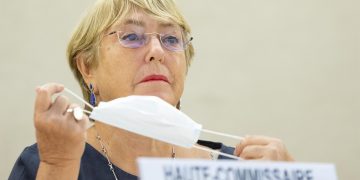 Bachelet pide que se levanten las sanciones sectoriales contra Venezuela