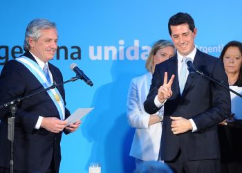 El ministro del Interior argentino presenta su renuncia tras la derrota electoral