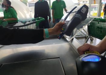 Con serenidad asume el tachirense la reconversión monetaria teniendo dos divisas más en circulación