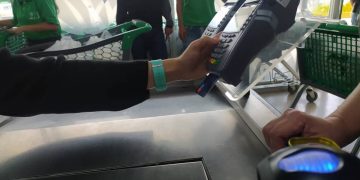 Con serenidad asume el tachirense la reconversión monetaria teniendo dos divisas más en circulación