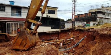 Alcaldía de San Cristóbal continúa con las obras de recuperación en el tramo afectado de la Ferrero Tamayo