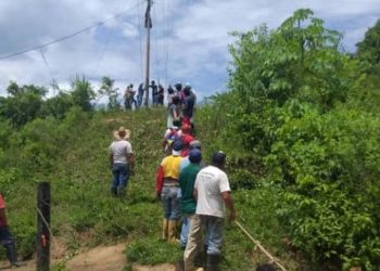 El municipio Zea cuenta con electricidad gracias a más de cien voluntarios