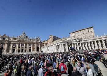 Los católicos siguen bajando en Europa y el clero sube solo en Asia y África