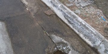 Panamericana | Bote de agua y basura en el sector La Venta de las Rurales de Betijoque