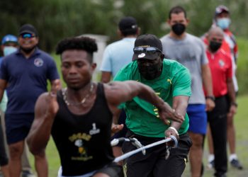El atletismo es una cultura en Jamaica, afirma el entrenador Jerry Holness