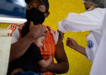 Sociedad Venezolana de Infectología avala el uso de las vacunas Sinopharm y Sinovac para los menores