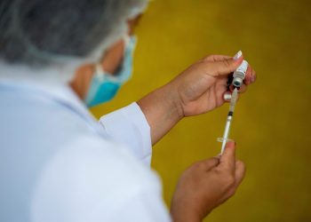 Venezuela plantea vacunar contra la covid en las farmacias y los centros comerciales