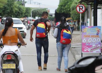 Sube a más de 1,8 millones el número de migrantes venezolanos en Colombia
