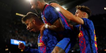 1-0. Piqué mantiene vivo al Barça en la Champions