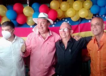 Proclamado periodista Jair Emiro González candidato independiente a la alcaldía boconesa