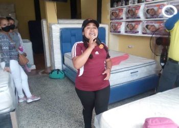 Arianny Valentina “La Flor de Boconó” y sus amigos homenajearon el programa Noches Boconesas