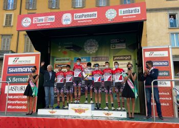 EntreRuedas/ Androni fue protagonista del Giro di Lombardia, Mattias Bais en plan estelar