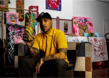 Johnnie Walker cocrea junto a Michael «Burner» Wong nuevo empaque de colección