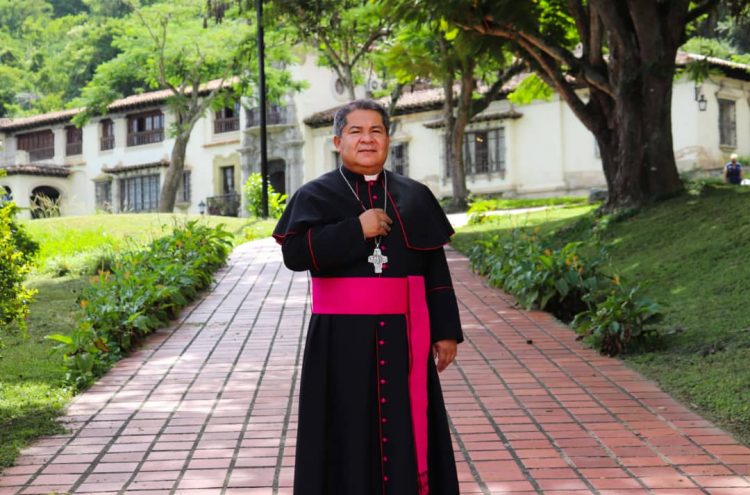 Monseñor José Trinidad Fernández Angulo