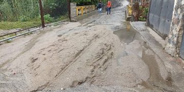 En pésimas condiciones vía alterna que conduce al cementerio de La Puerta