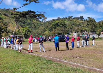 Inicia campeonato de softbol «Profesor José Miguel Godoy» en Boconó