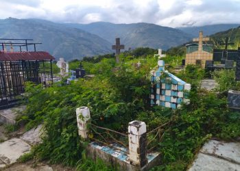 Entre maleza y basura descansan los muertos en Boconó