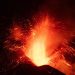 La erupción de La Palma mantiene un mismo patrón y preocupa una colada
