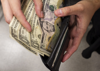 Intervenciones cambiarias mayores del BCV estabilizaron el dólar en octubre