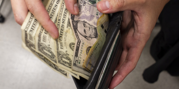 Intervenciones cambiarias mayores del BCV estabilizaron el dólar en octubre