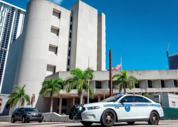 Saab, ante la Justicia de EE.UU. en un caso que pone la atención en Maduro