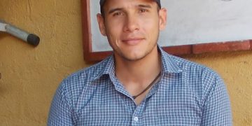 Campaña electoral: Silenciosa, casa a casa en busca de prosélitos para las opciones presentadas