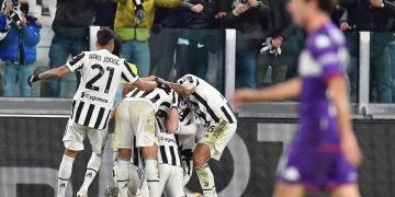 Cuadrado salva al Juventus en el 91